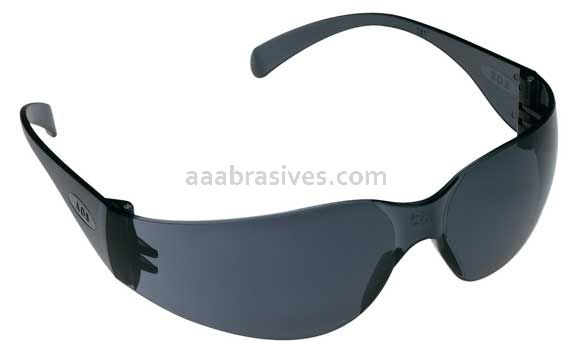 3M™ 7010386340 Virtua™ Protective Eyewear 11330-00000-20 Gray Anti-Fog Lens Gray Temple