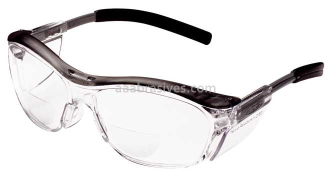 3M™ 7000052799 Nuvo™ Reader Protective Eyewear 11436-00000-20 Clear Lens Gray Frame +2.5 Diopter