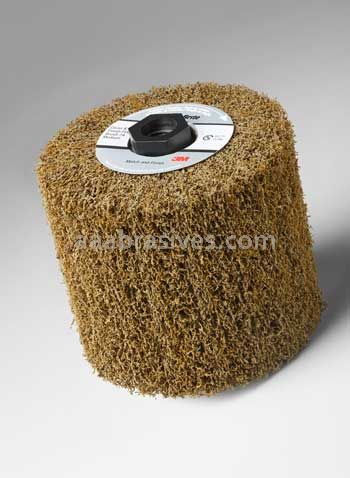 3M™ 7000121170 4-1/2 x 4 x 5/8-11 7 A/O Coarse Scotch-Brite™ Match and Finish High Strength Flap Brush